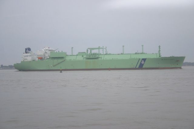 BW Suez Everett - Estuaire - 18 mars 2010 .JPG